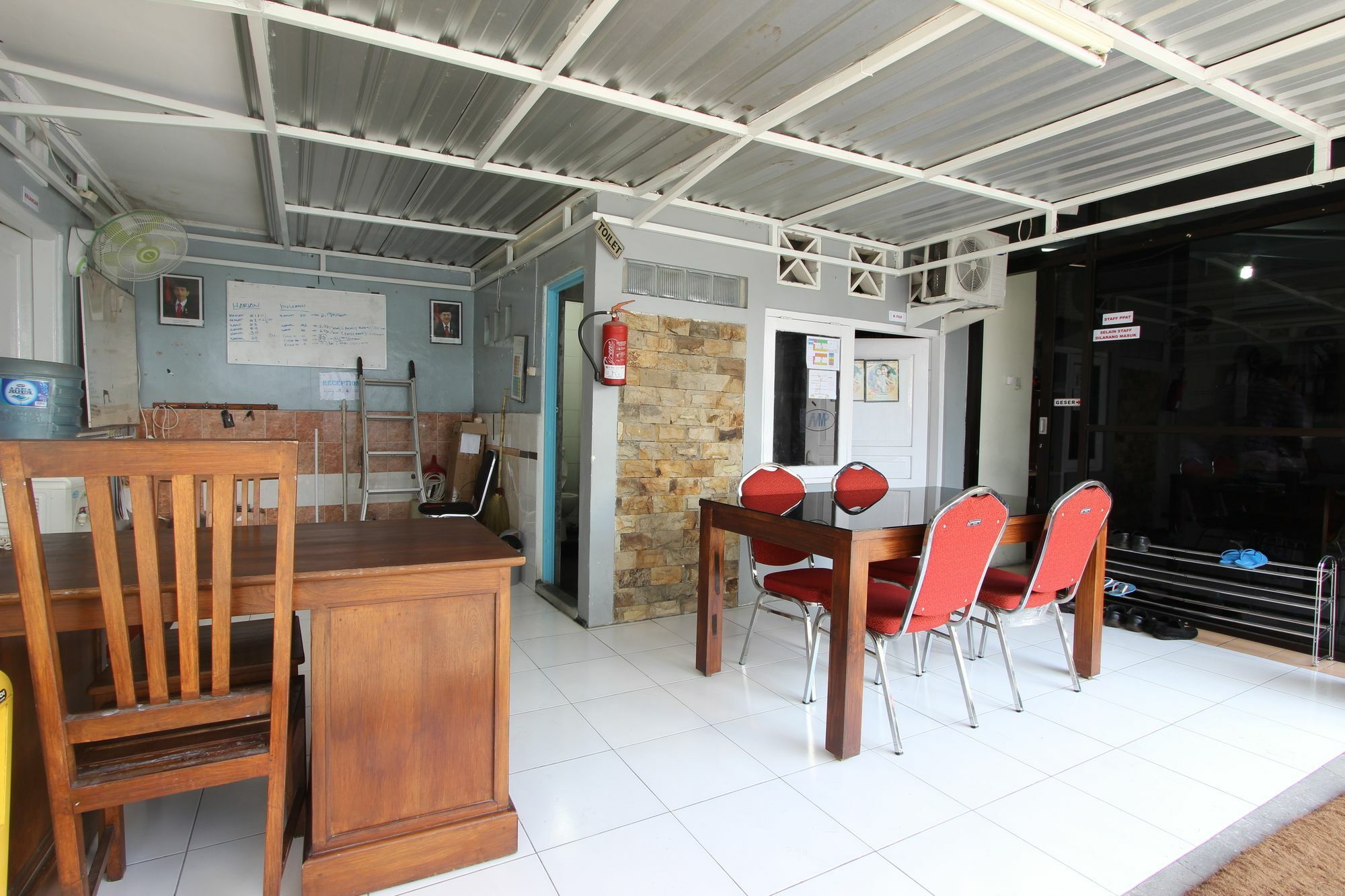 Reddoorz Near Gejayan Hotel Kejayan Exterior foto