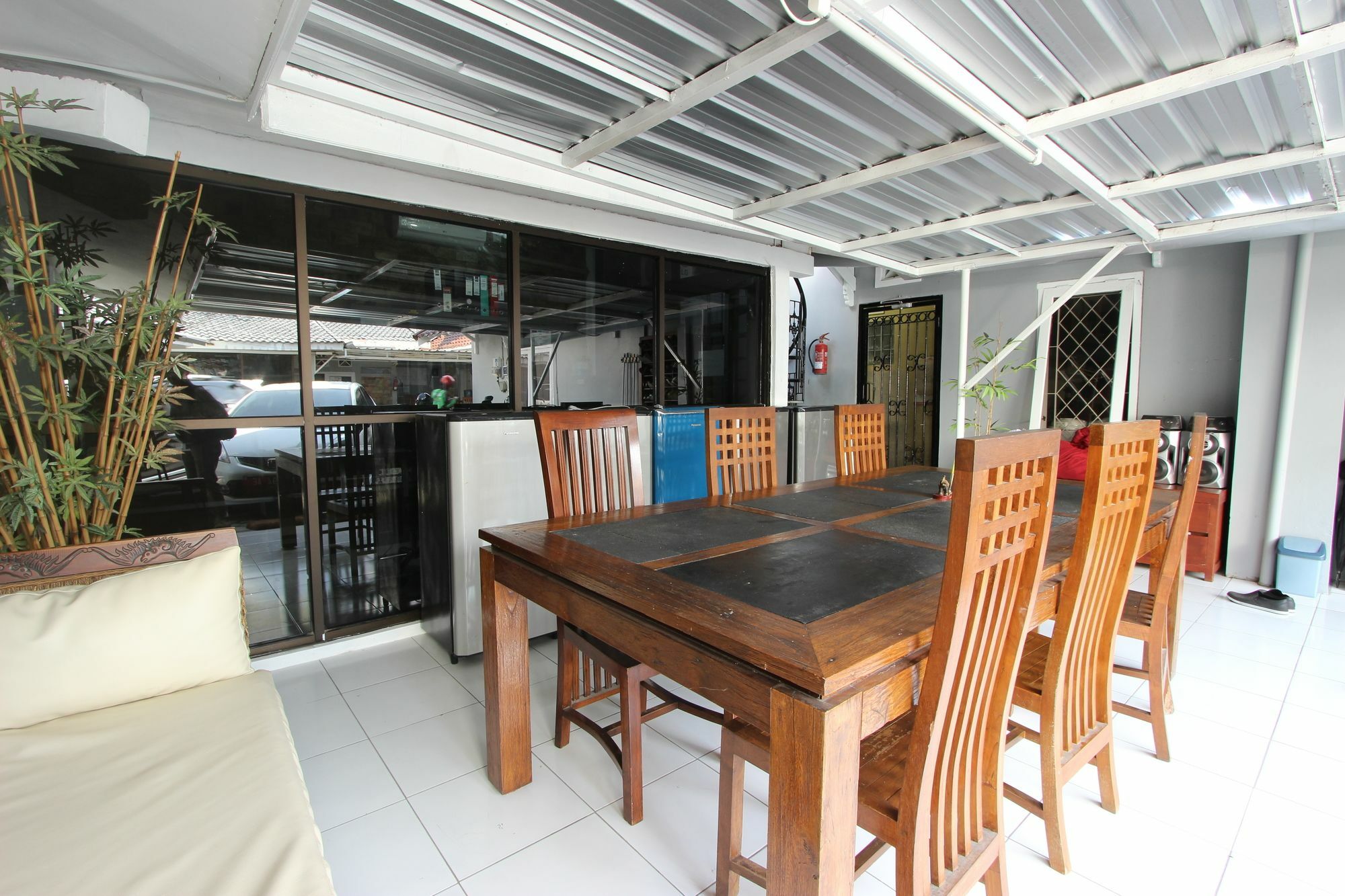 Reddoorz Near Gejayan Hotel Kejayan Exterior foto